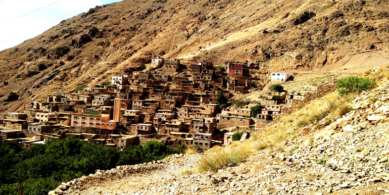 Tizi Ntamatert pass 2379m 